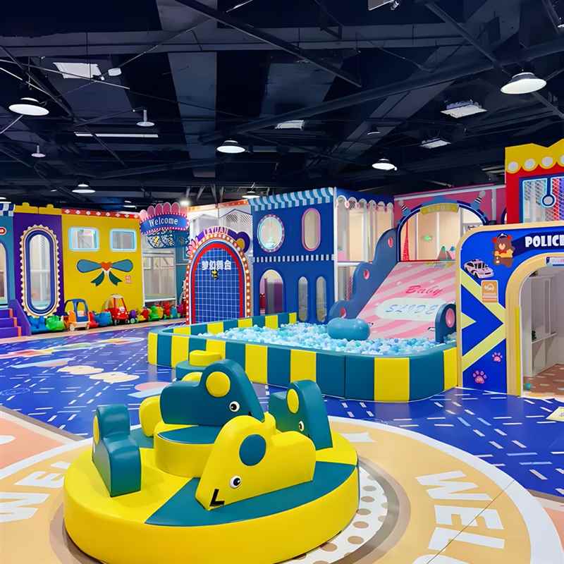 Individuelles Indoor-Spielplatzdesign - Projektbeispiel